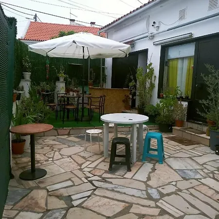 Hostel Residencial Brazen Torres Vedras